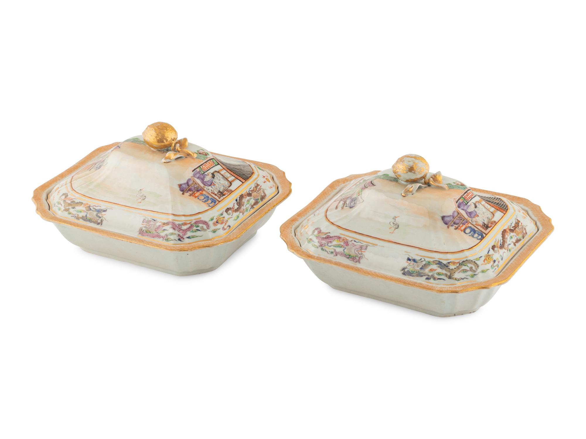 A Pair of Chinese Export Porcelain Entrée Dishes