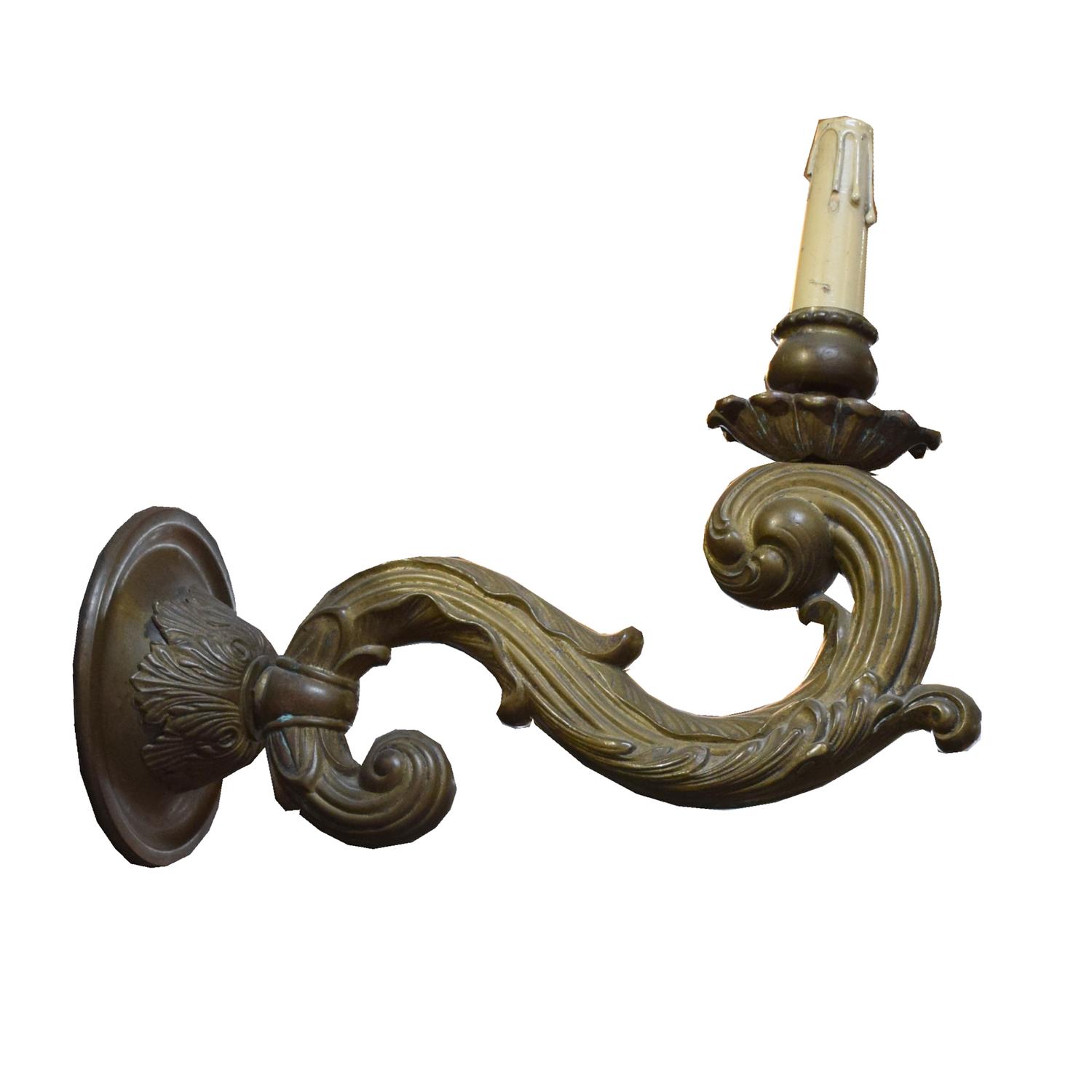 A Bronze Single-Arm Bronze Sconce 6" W x 12" D x 14" H — United States, Circa 1900