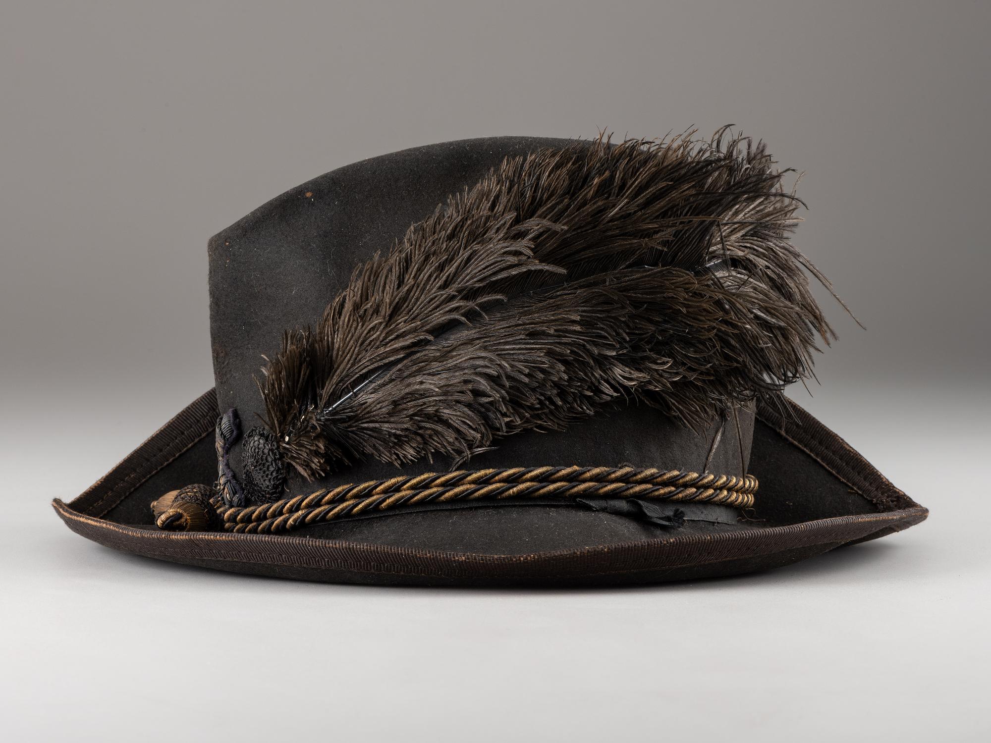 [CIVIL WAR]. Artillery officer's Hardee pattern slouch hat with U.S. Army imprint.