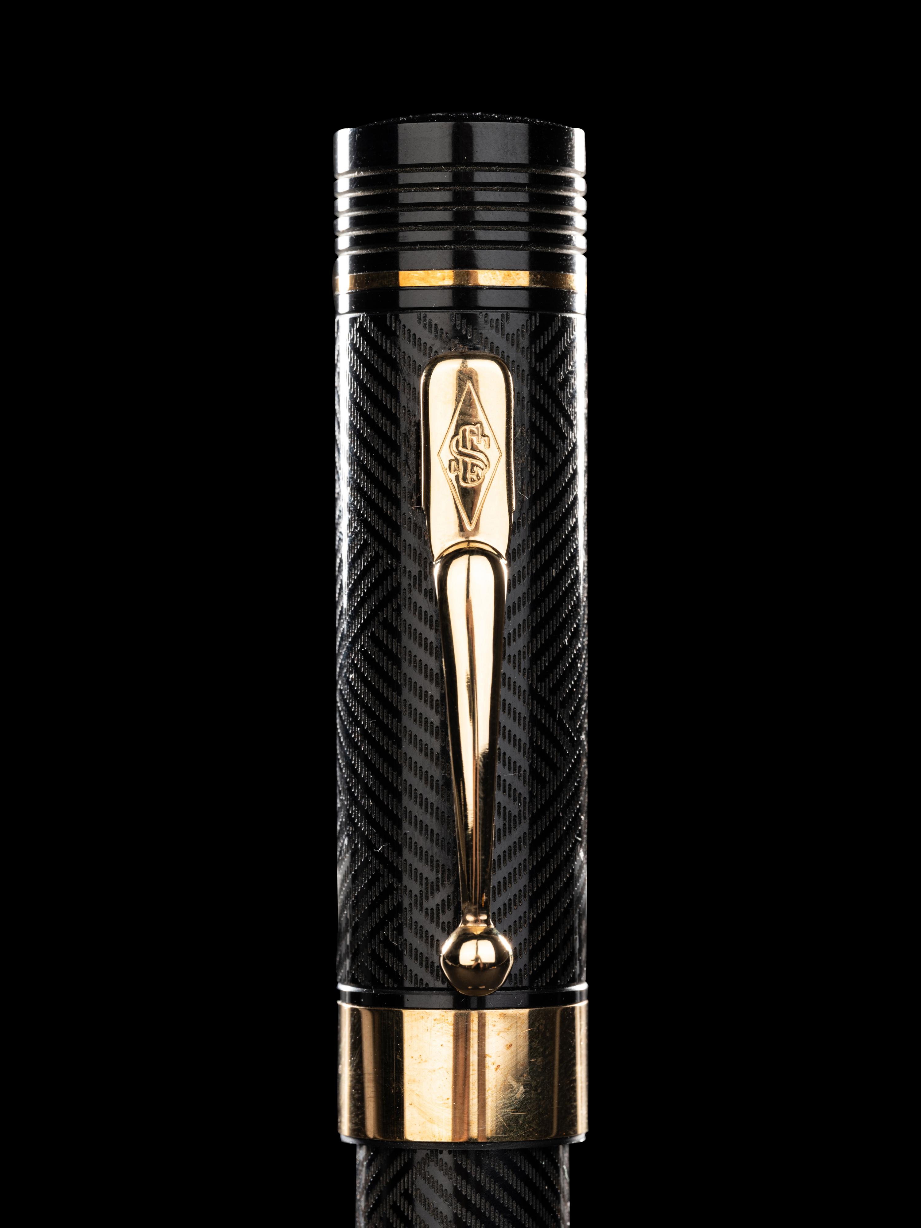 Conway Stewart: Churchill-Ebonite and Gilt Trim Limited Edition Ballpoint Pen