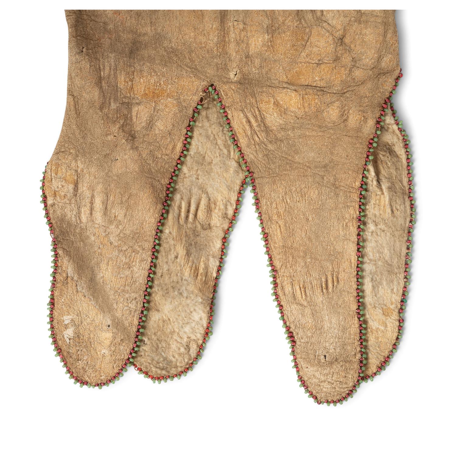 Plateau Beaded Hide Tobacco Bag