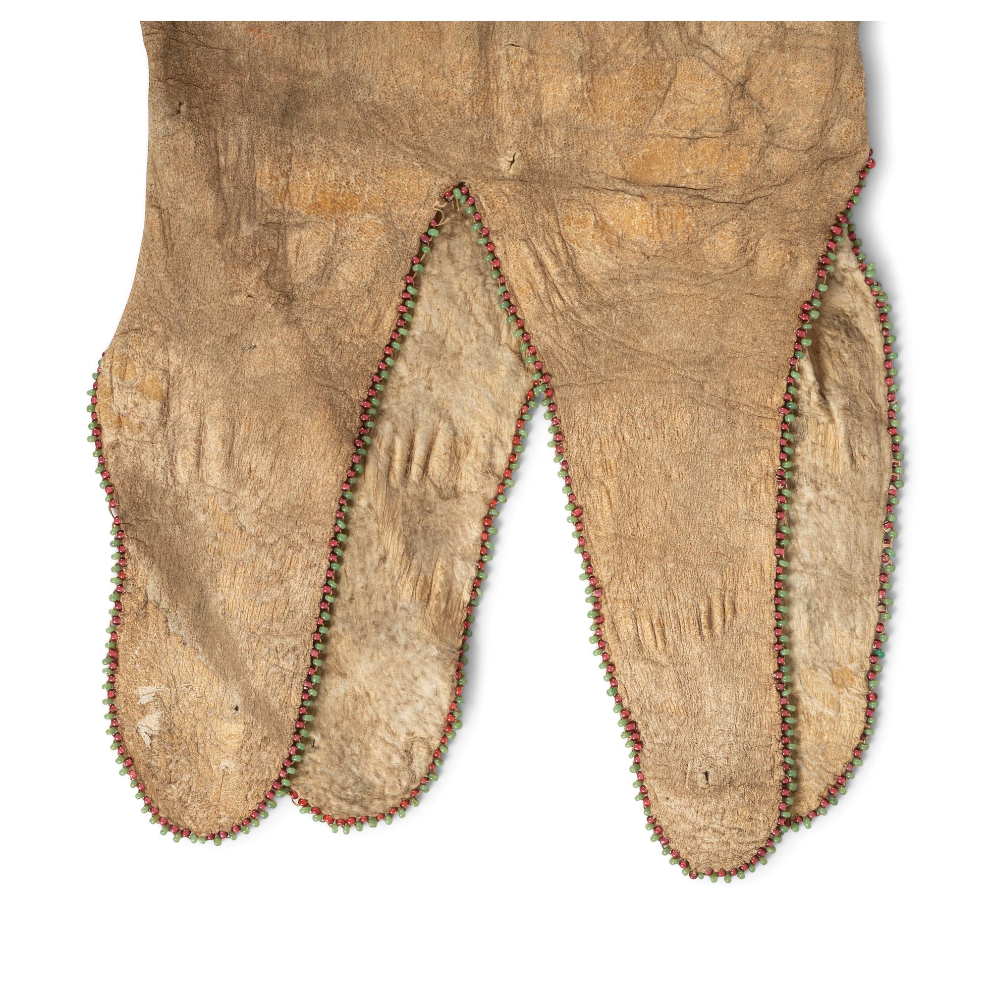 Plateau Beaded Hide Tobacco Bag