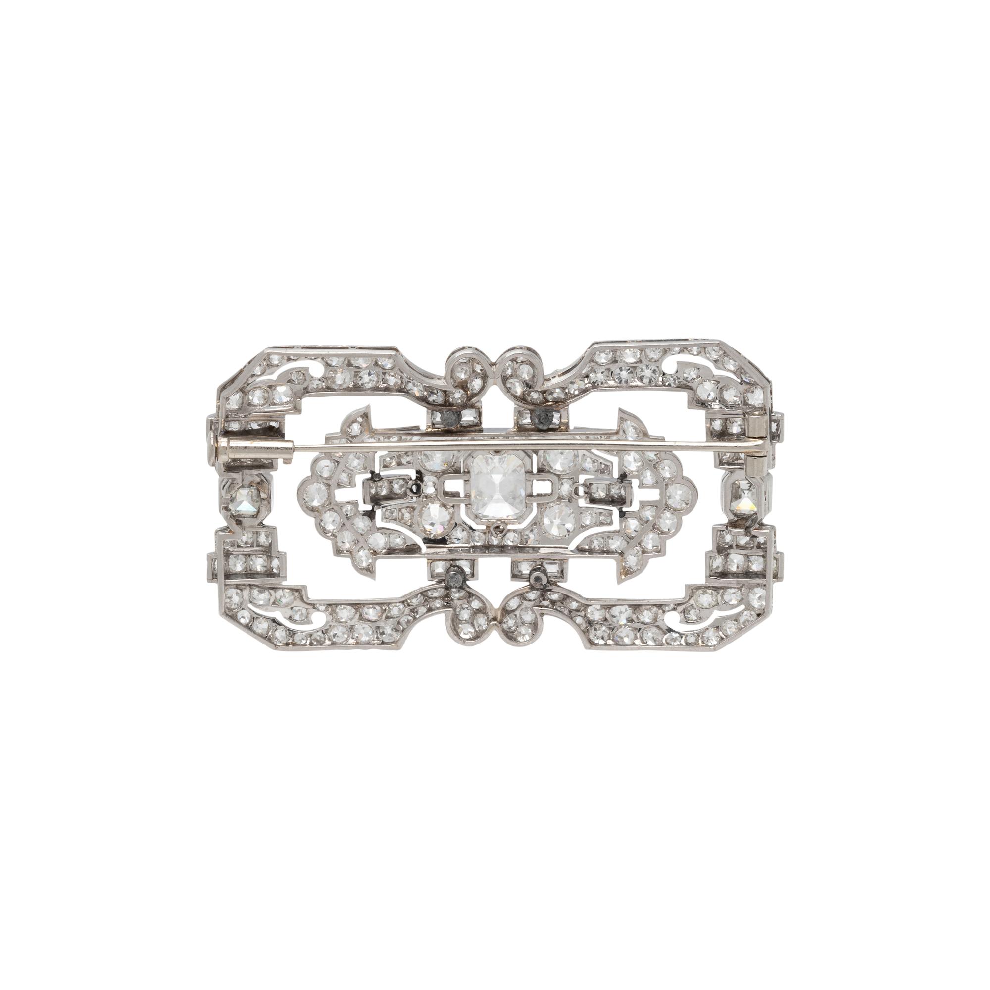 ART DECO, DIAMOND BROOCH