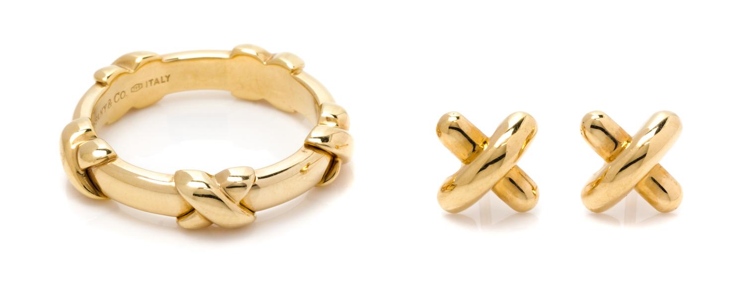 A Collection of 18 Karat Yellow Gold "Signature" Jewelry, Tiffany & Co., 5.90 dwts.