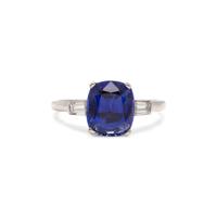 SAPPHIRE AND DIAMOND RING