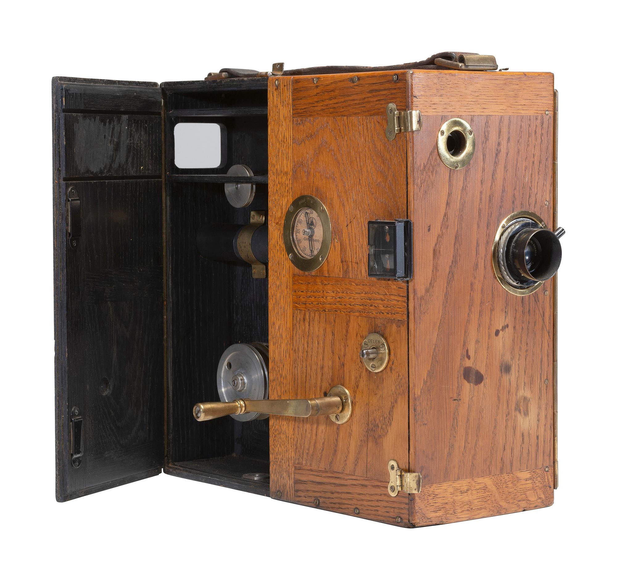[CINEMA]. Ernemann 35mm movie camera, Dresden, ca 1910s.