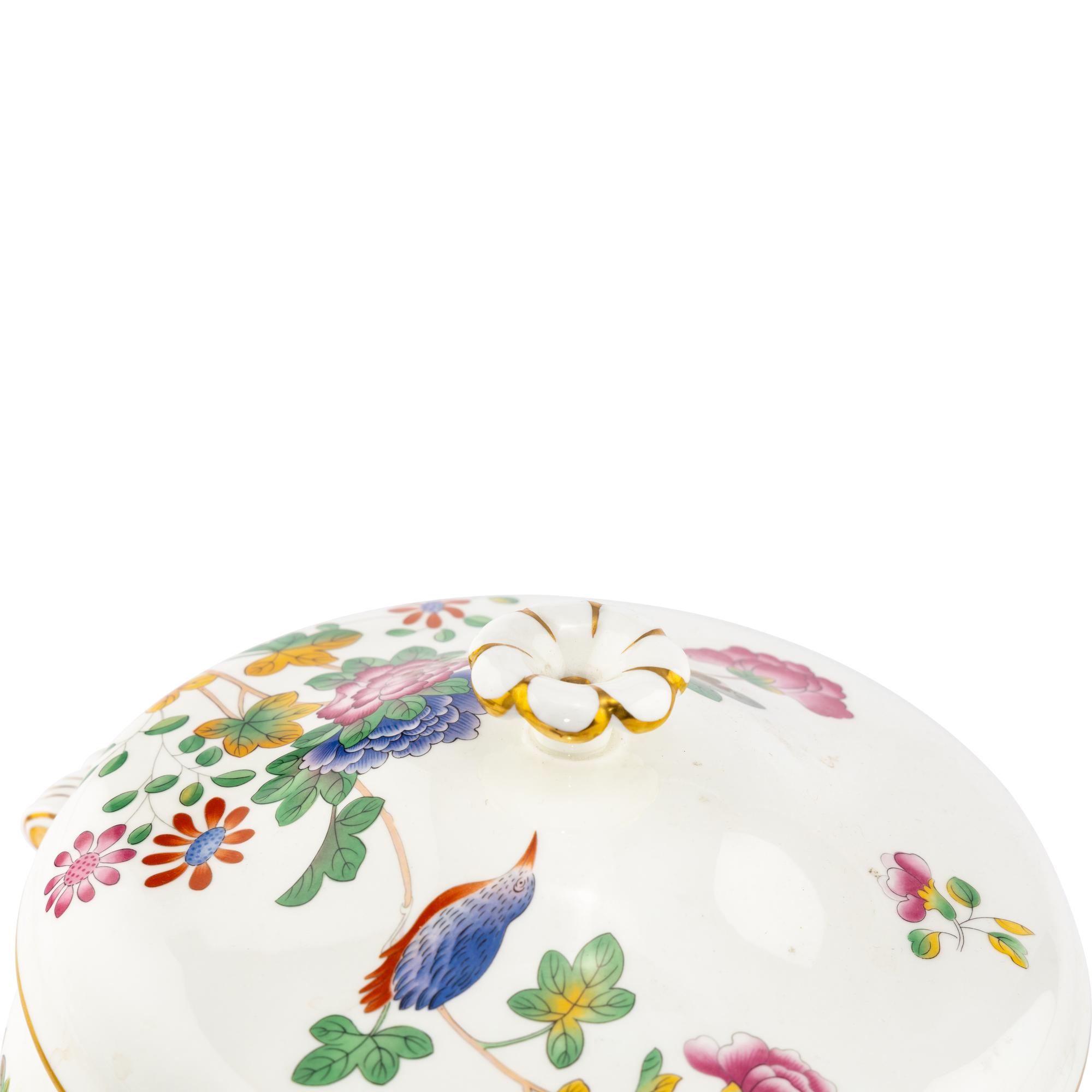 A Wedgwood Cuckoo Porcelain Tureen and Underplate