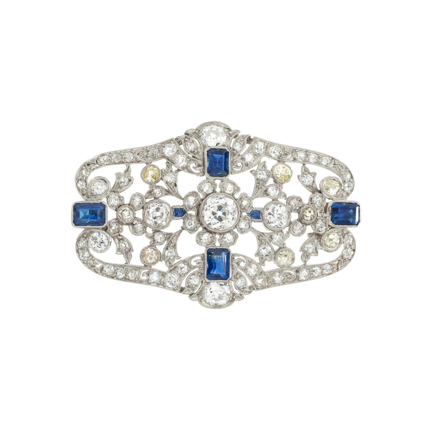 ART DECO, DIAMOND AND SAPPHIRE PENDANT/BROOCH