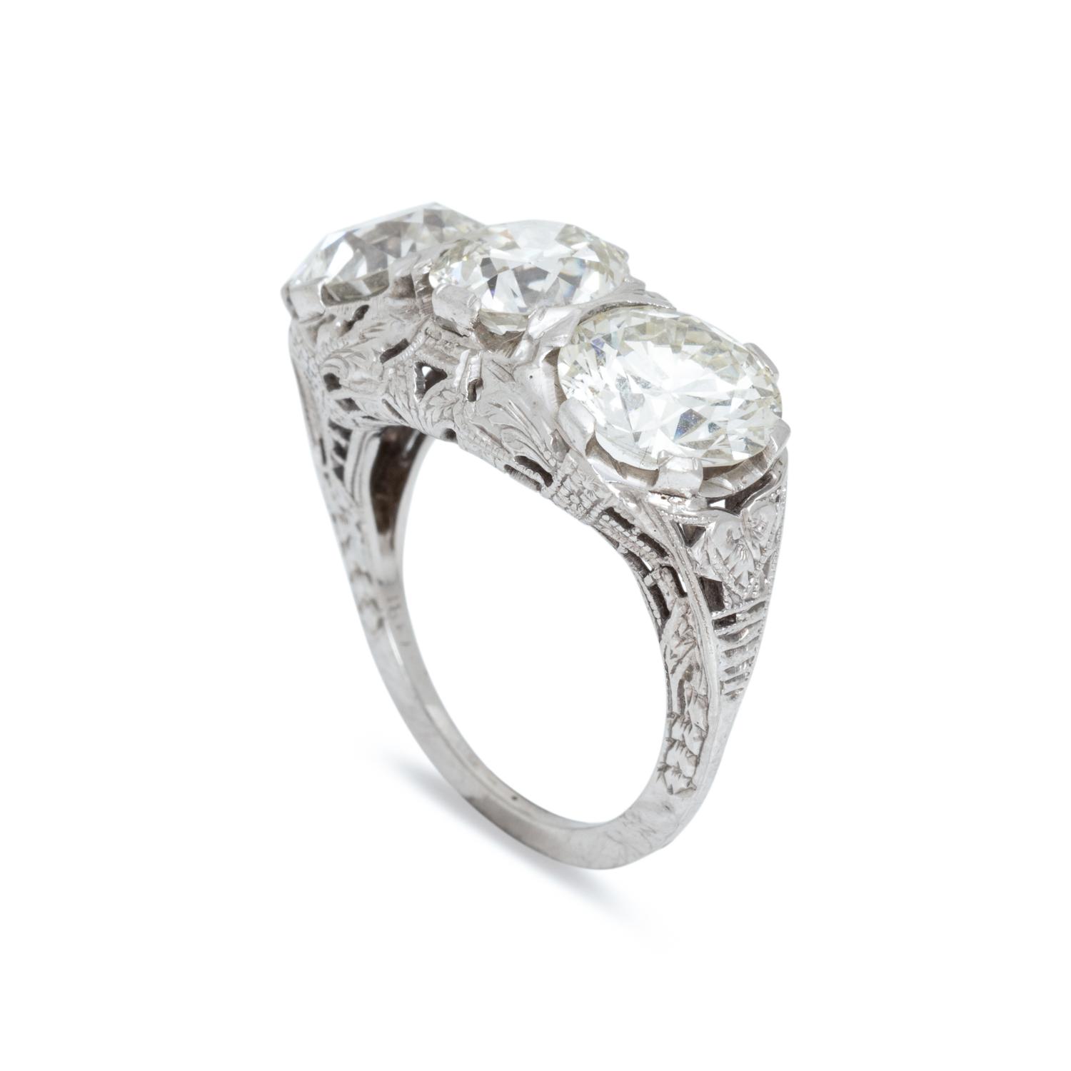 DIAMOND RING