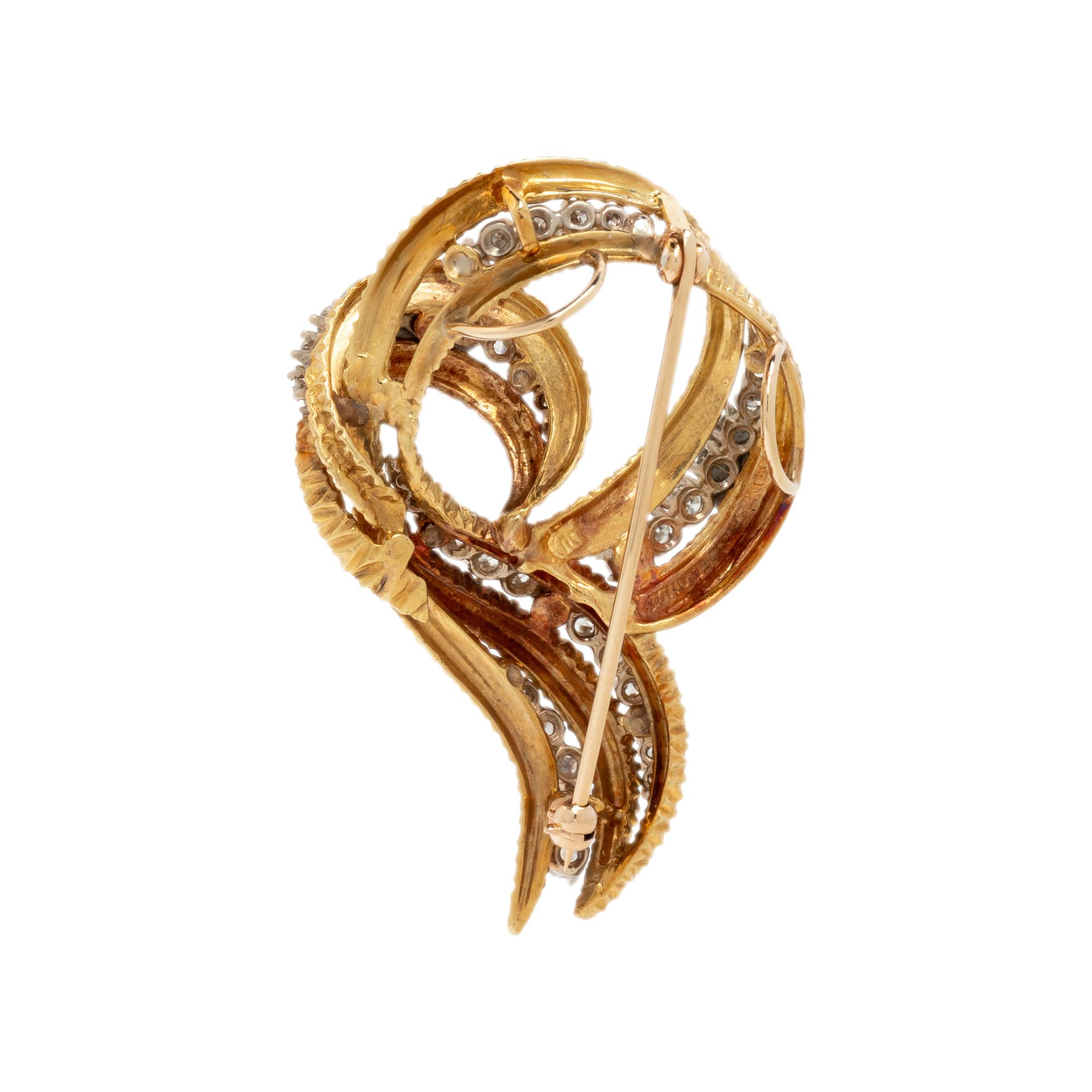 YELLOW GOLD AND DIAMOND PENDANT/BROOCH