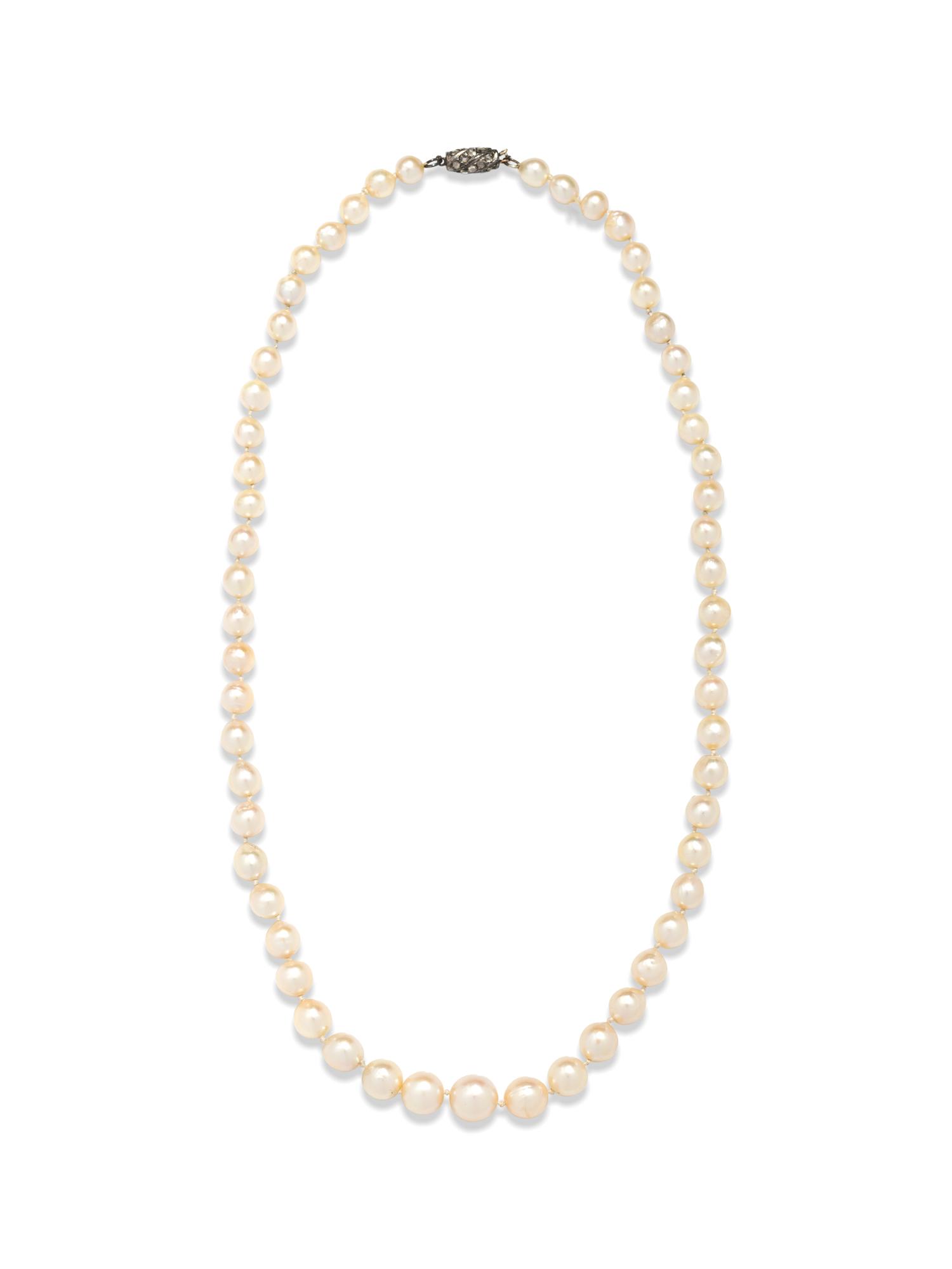 CULTURED PEARL NECKLACE