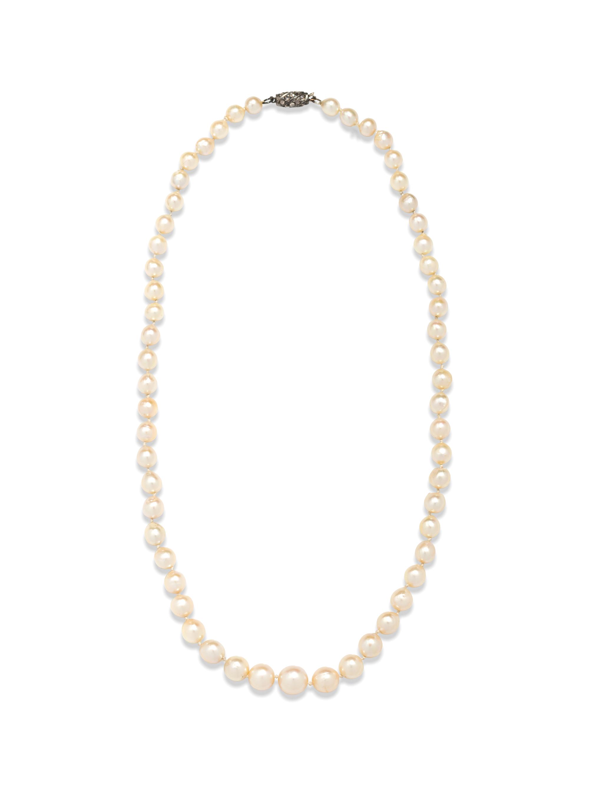 CULTURED PEARL NECKLACE