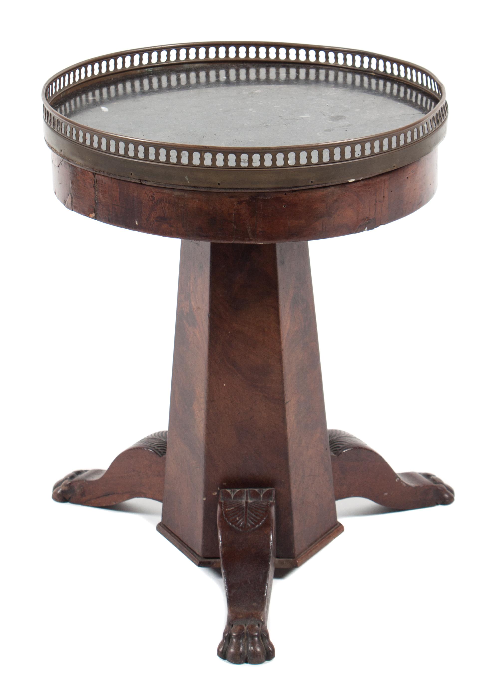 A Louis-Philippe Walnut Gueridon Height 18 x diameter 14 1/2 inches. — 19TH CENTURY