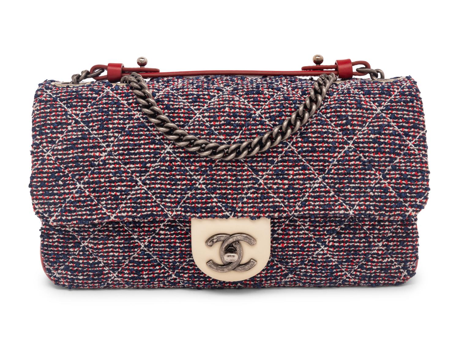 CHANEL, TWEED FLAP BAG
