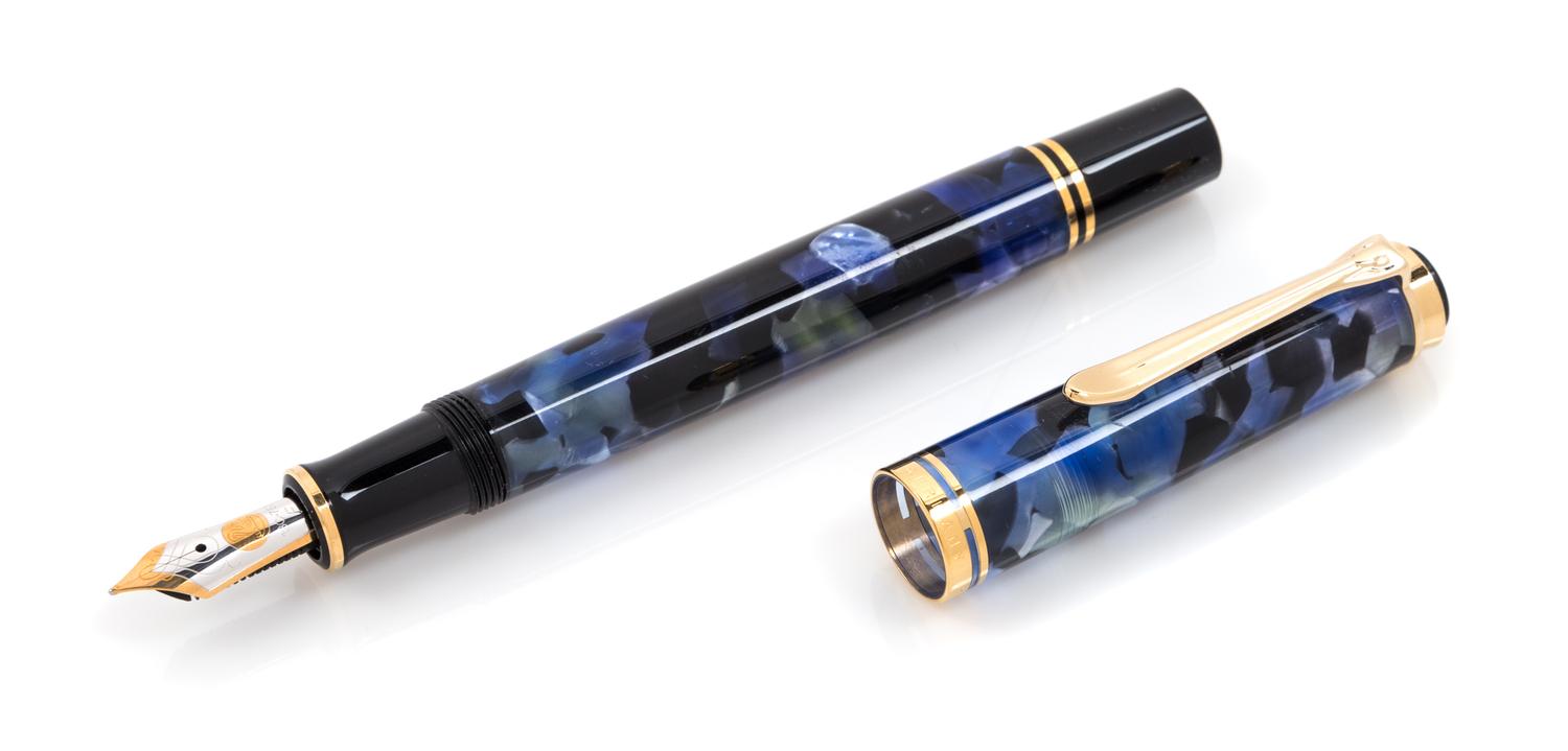 A Pelikan Souveran City Line: Stockholm Special Edition Fountain Pen