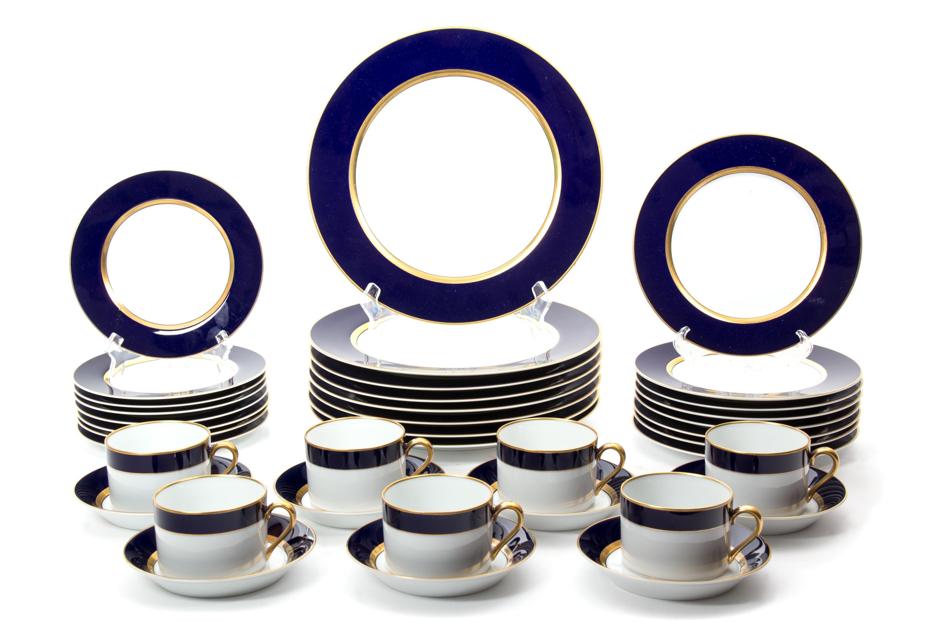 A Partial Fitz and Floyd Porcelain Dinner Service Diameter of first 10 1/4 inches
