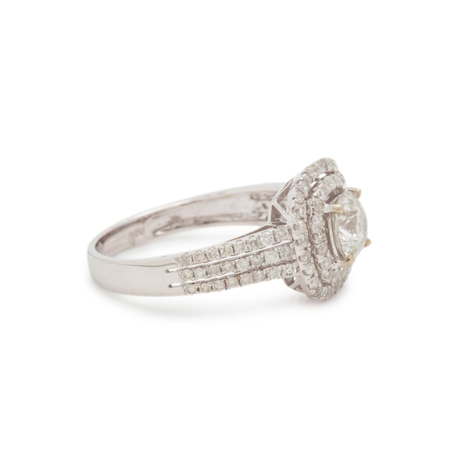 DIAMOND RING