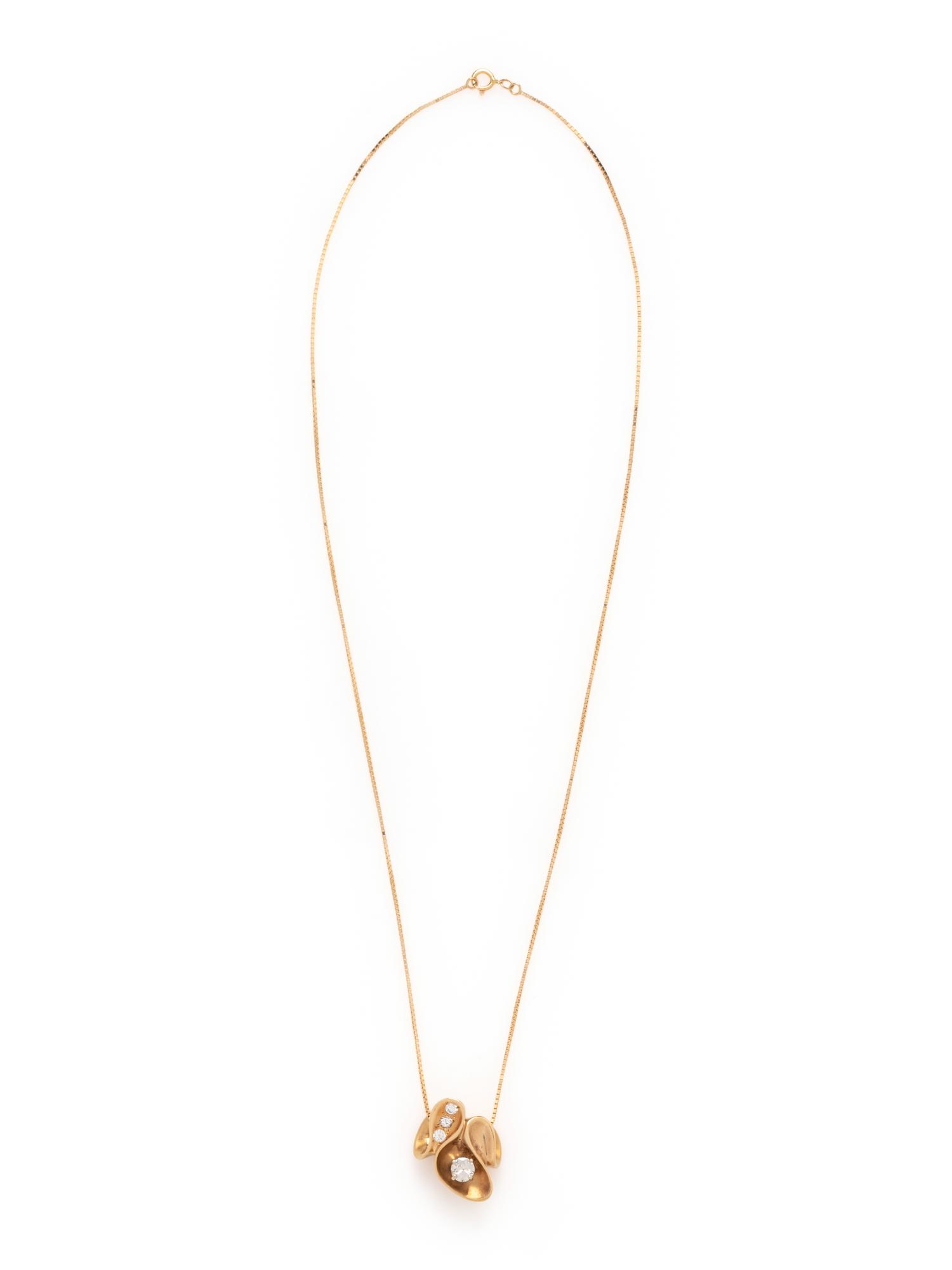 YELLOW GOLD AND DIAMOND PENDANT/NECKLACE