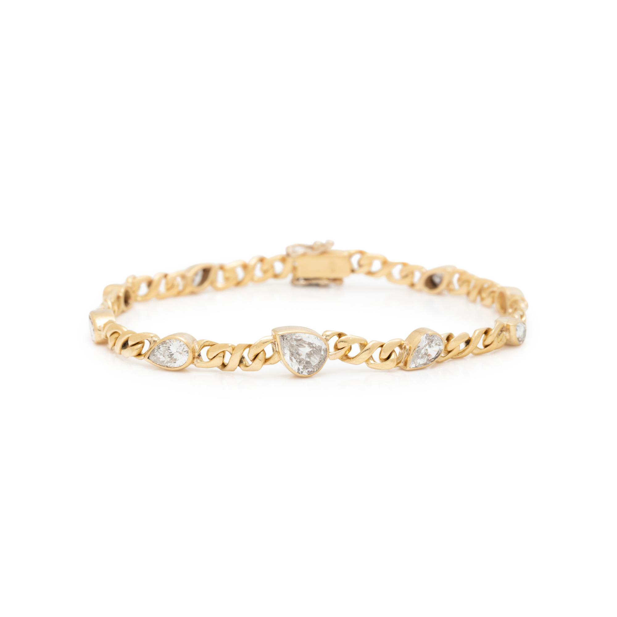 YELLOW GOLD AND DIAMOND BRACELET