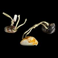 Three small Chinese jade carvings 玉器小件一组三件