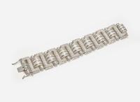 An 18K White Gold and Diamond Bracelet