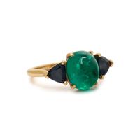 COLOMBIAN EMERALD AND SAPPHIRE RING