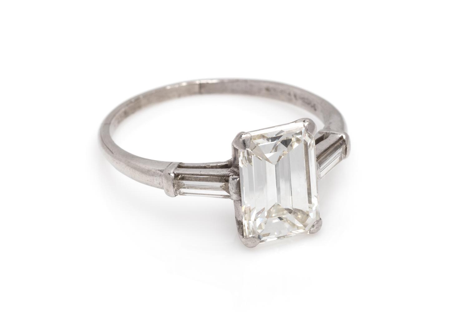 DIAMOND RING