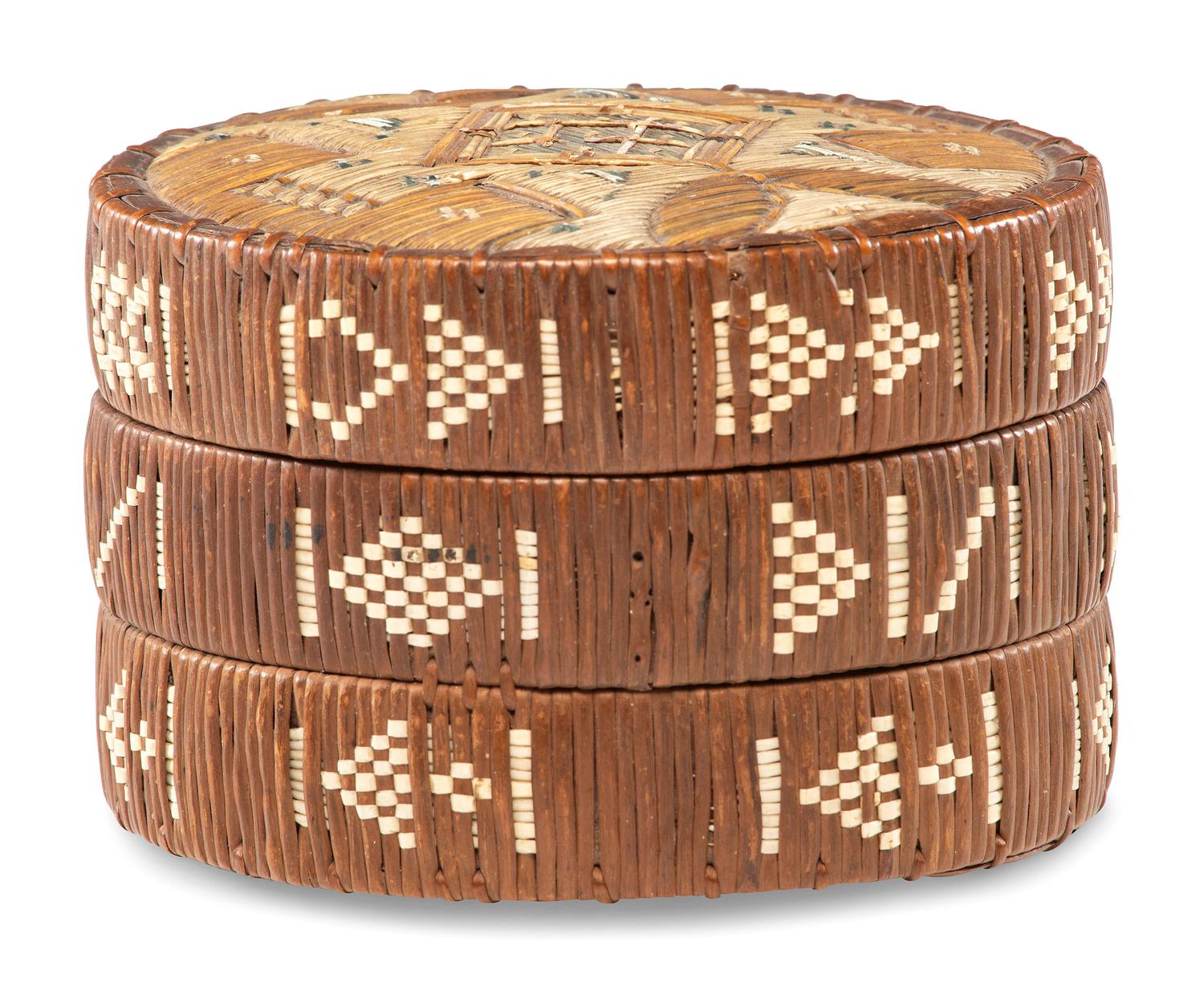 Mi'kmaq Quilled Birchbark Trinket Box
