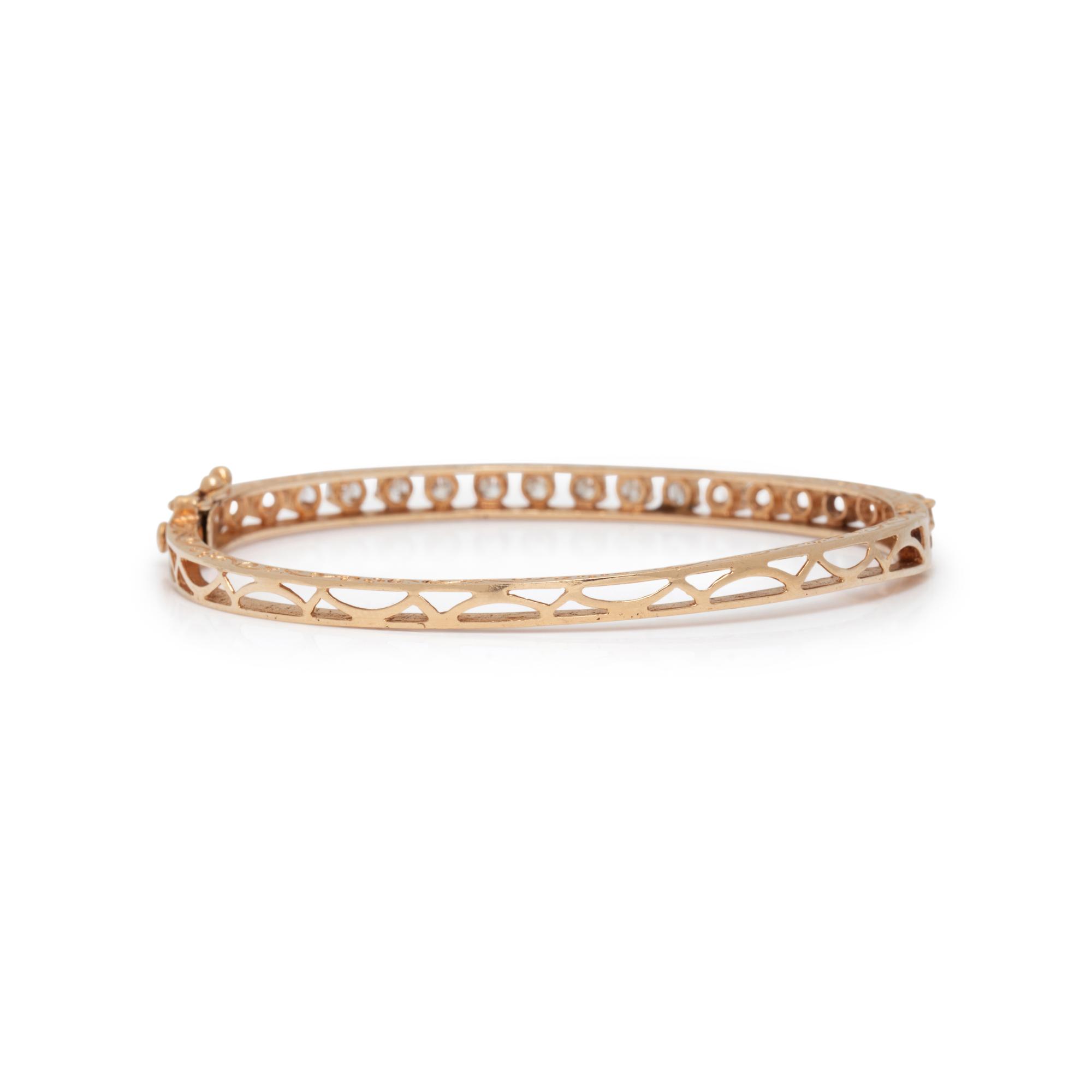 YELLOW GOLD AND DIAMOND BANGLE BRACELET
