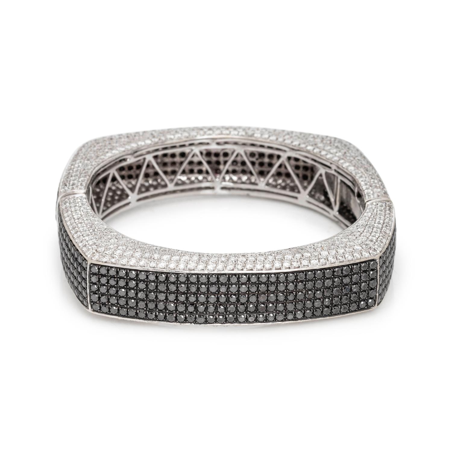 BLACK AND WHITE DIAMOND BANGLE BRACELET