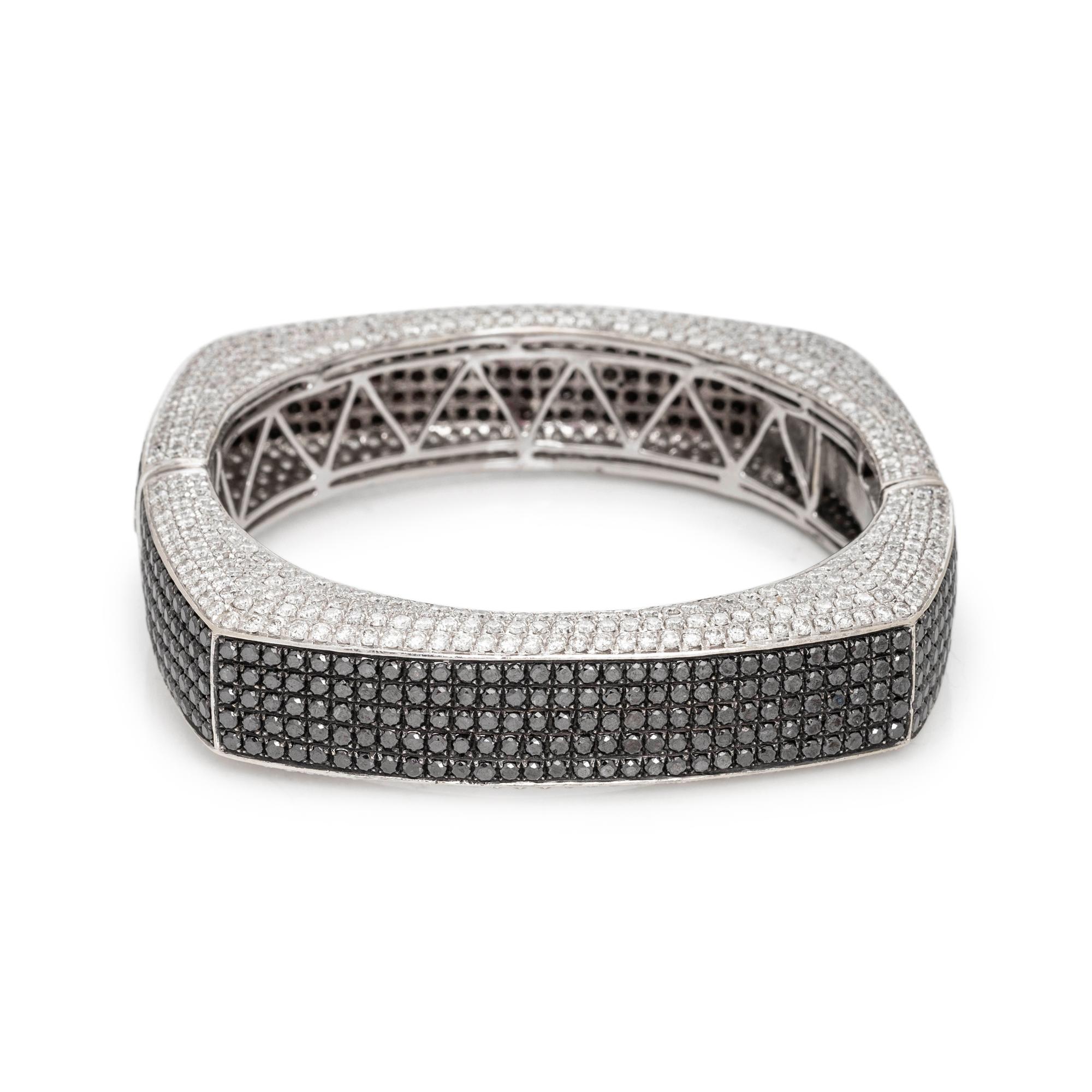 BLACK AND WHITE DIAMOND BANGLE BRACELET