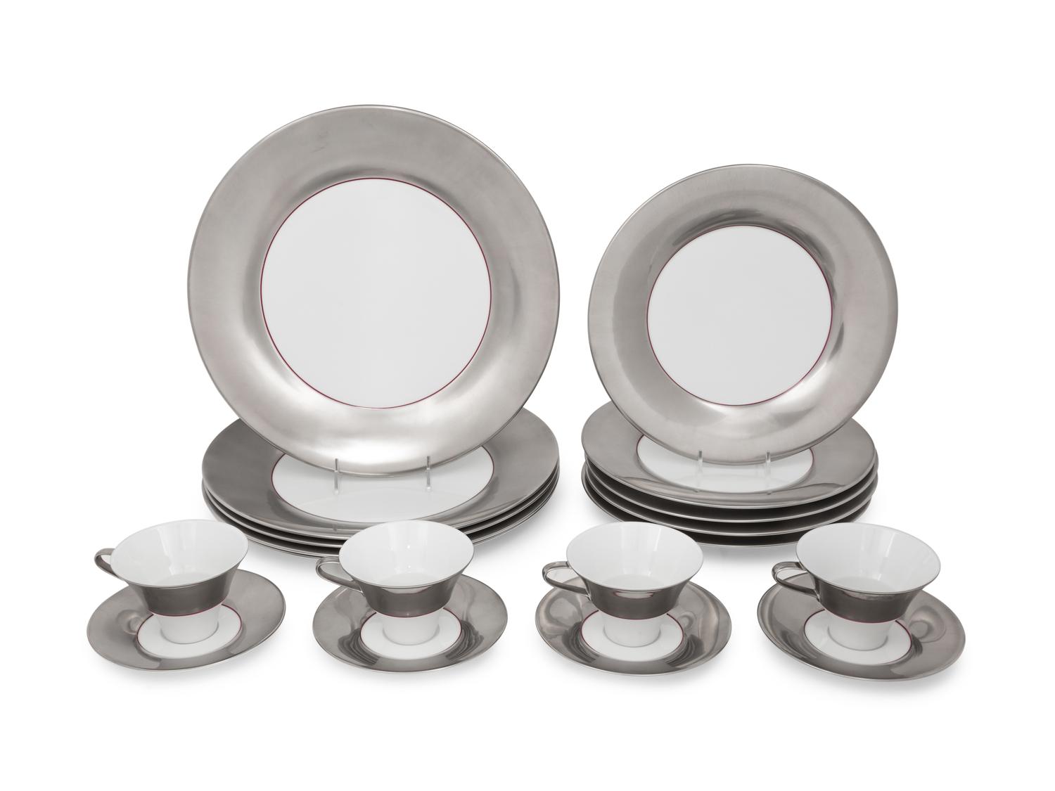 A Hering Berlin Polite Platinum Porcelain Dinner Service