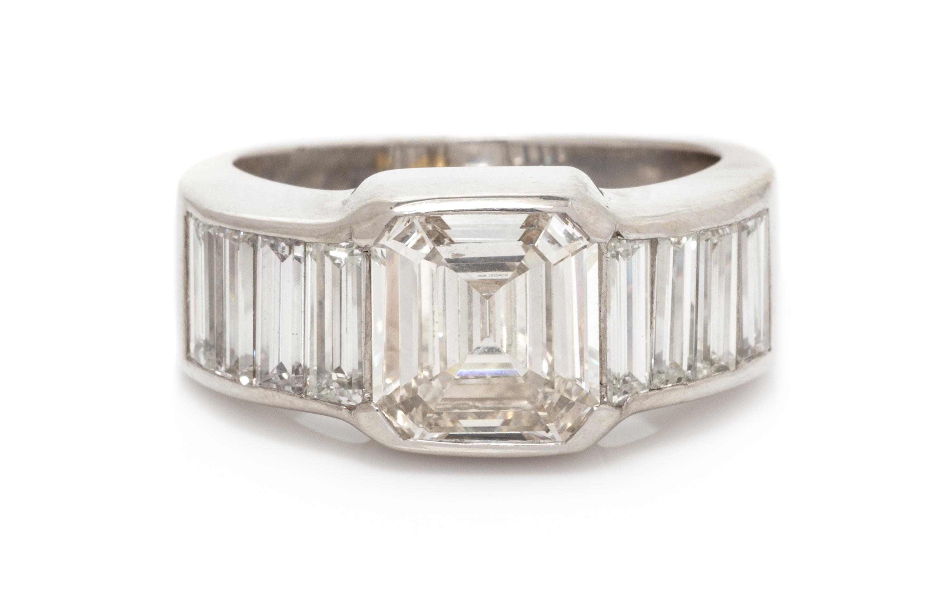 A Rhodium Plated 18 Karat Yellow Gold and Diamond Ring, Susan Berman, 4.70 dwts.