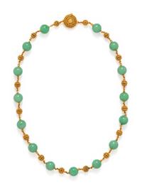 YELLOW GOLD AND JADE NECKLACE