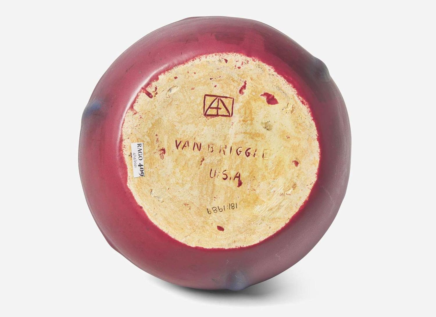 Van Briggle Pottery, Vase