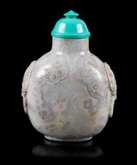 A 'Macaroni' Agate Snuff Bottle Height 1 7/8 inches. — OFFICIAL SCHOOL, 1760-1850