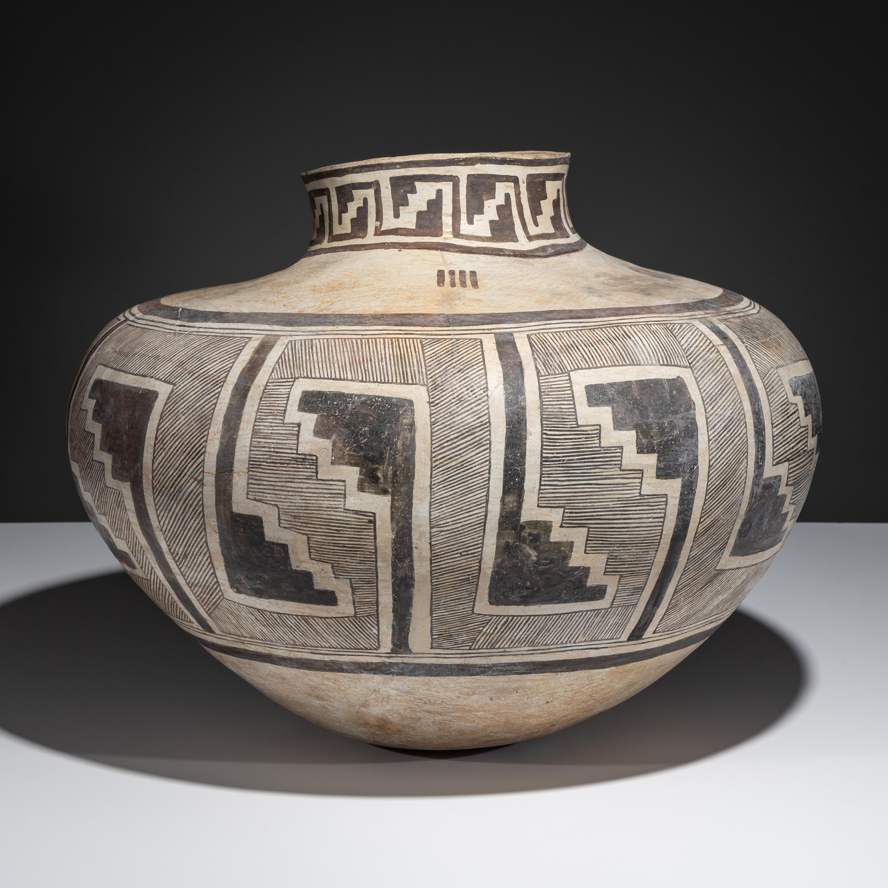 Massive Ancestral Pueblo, Snowflake Black-on-White Pottery Olla