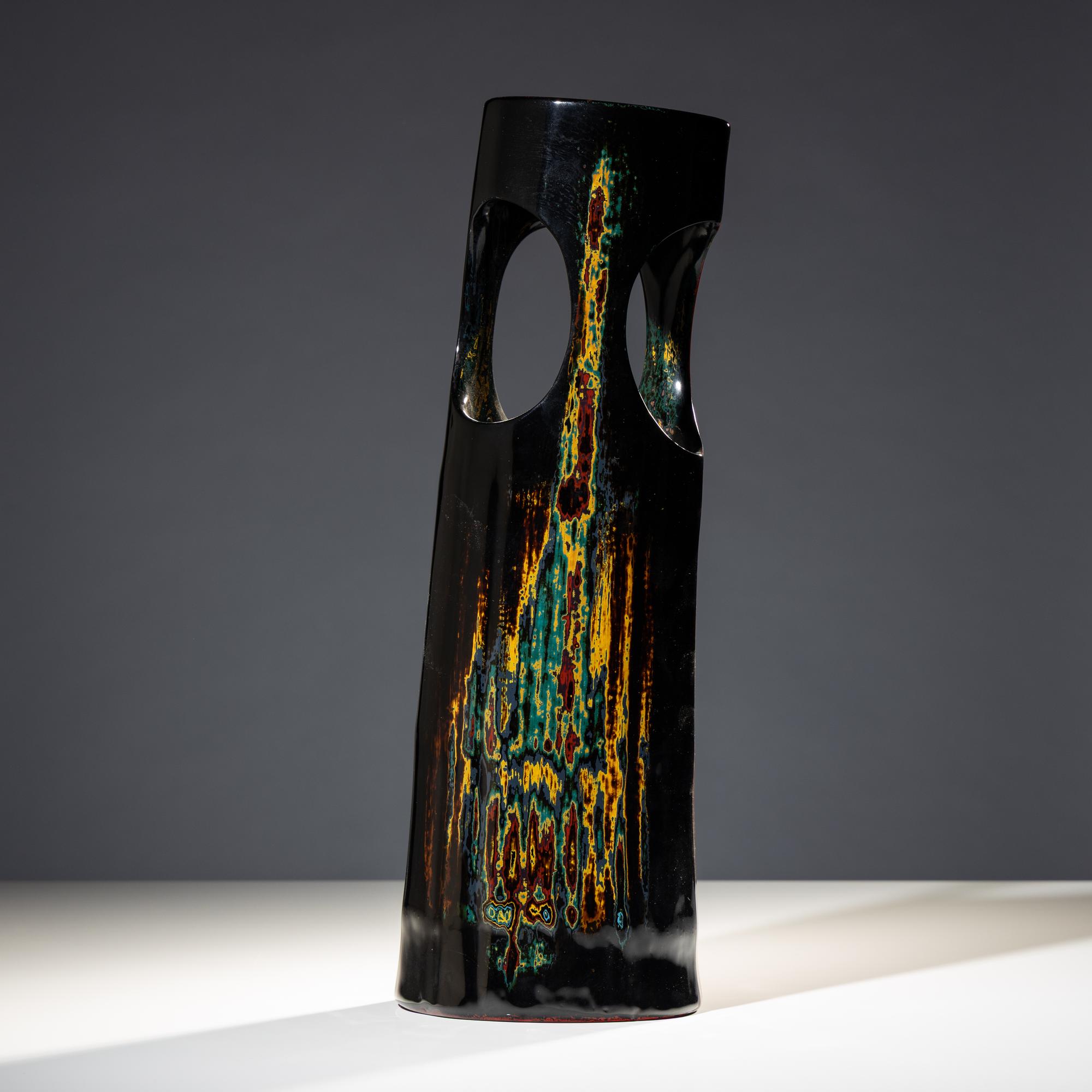 Lacquered cylinder