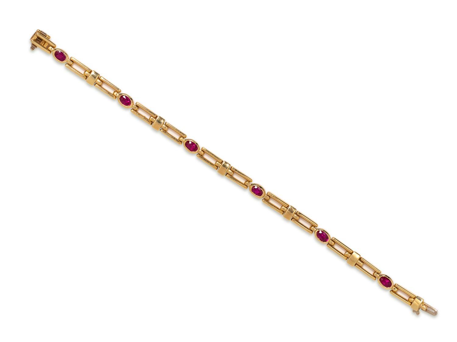 YELLOW GOLD AND RUBY BRACELET