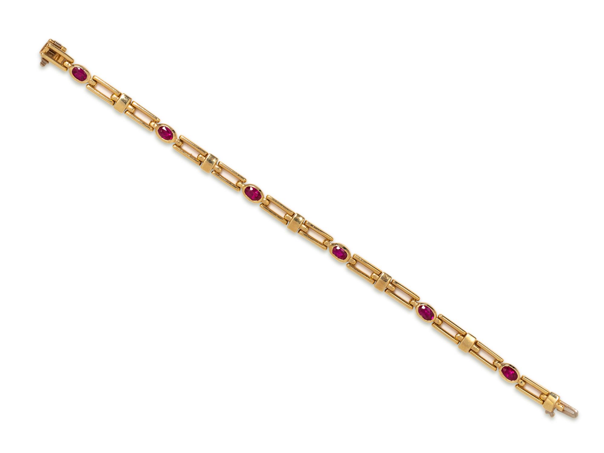YELLOW GOLD AND RUBY BRACELET