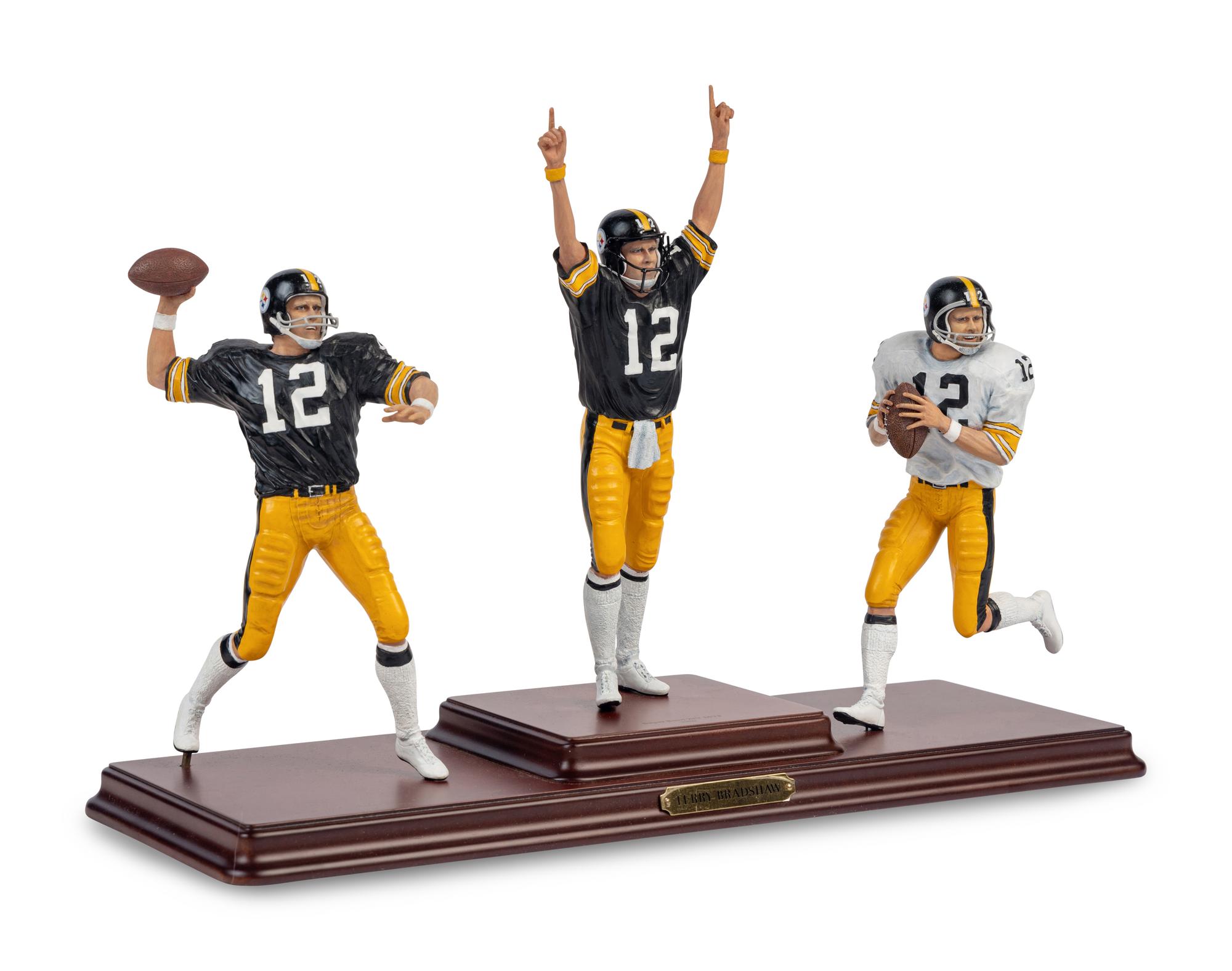 A Terry Bradshaw Pittsburgh Steelers Danbury Mint Figurine Display,