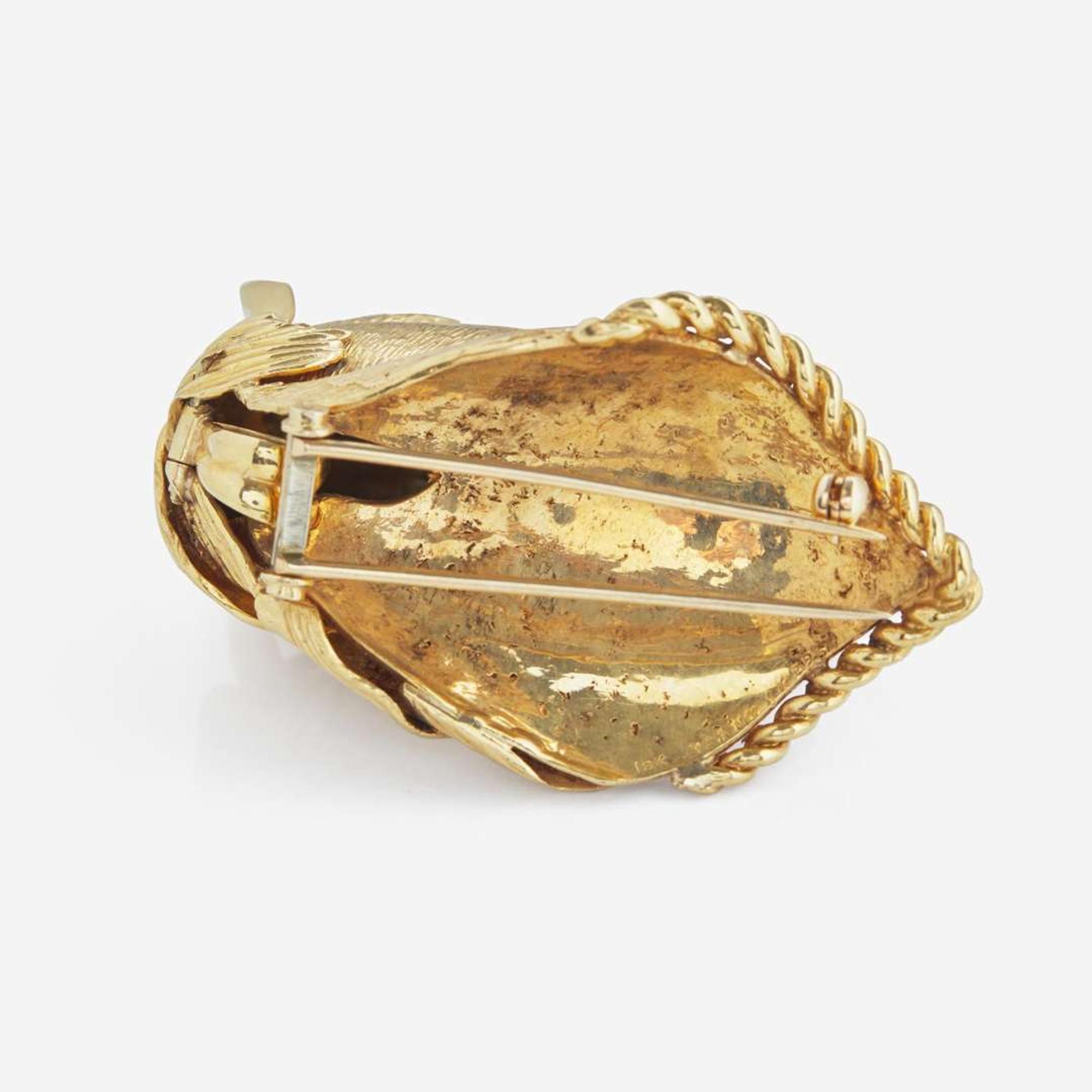 An 18K Yellow Gold Horse Pendant