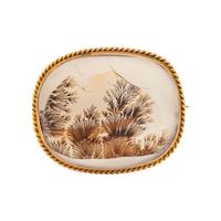 YELLOW GOLD AND MOSS AGATE BROOCH