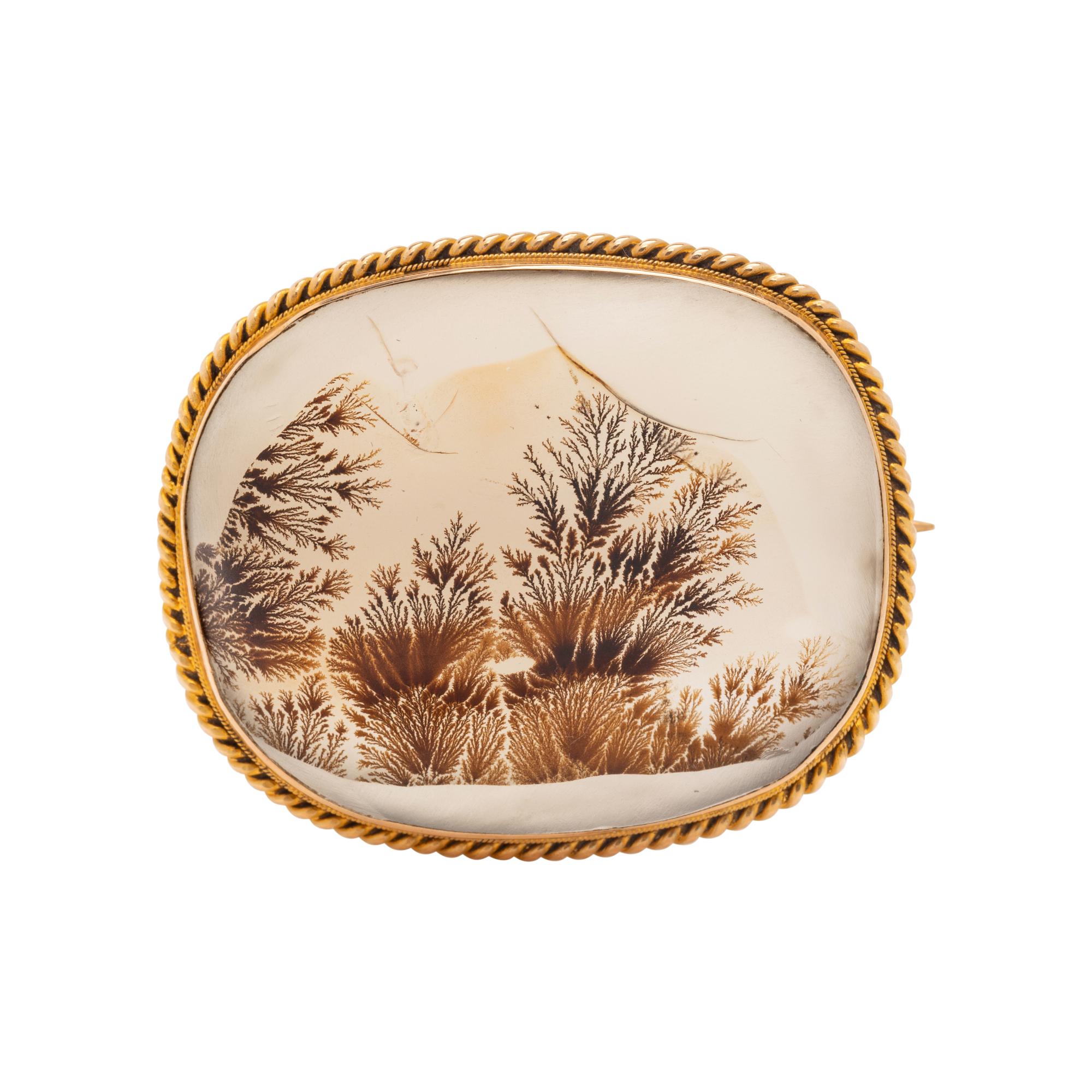 YELLOW GOLD AND MOSS AGATE BROOCH