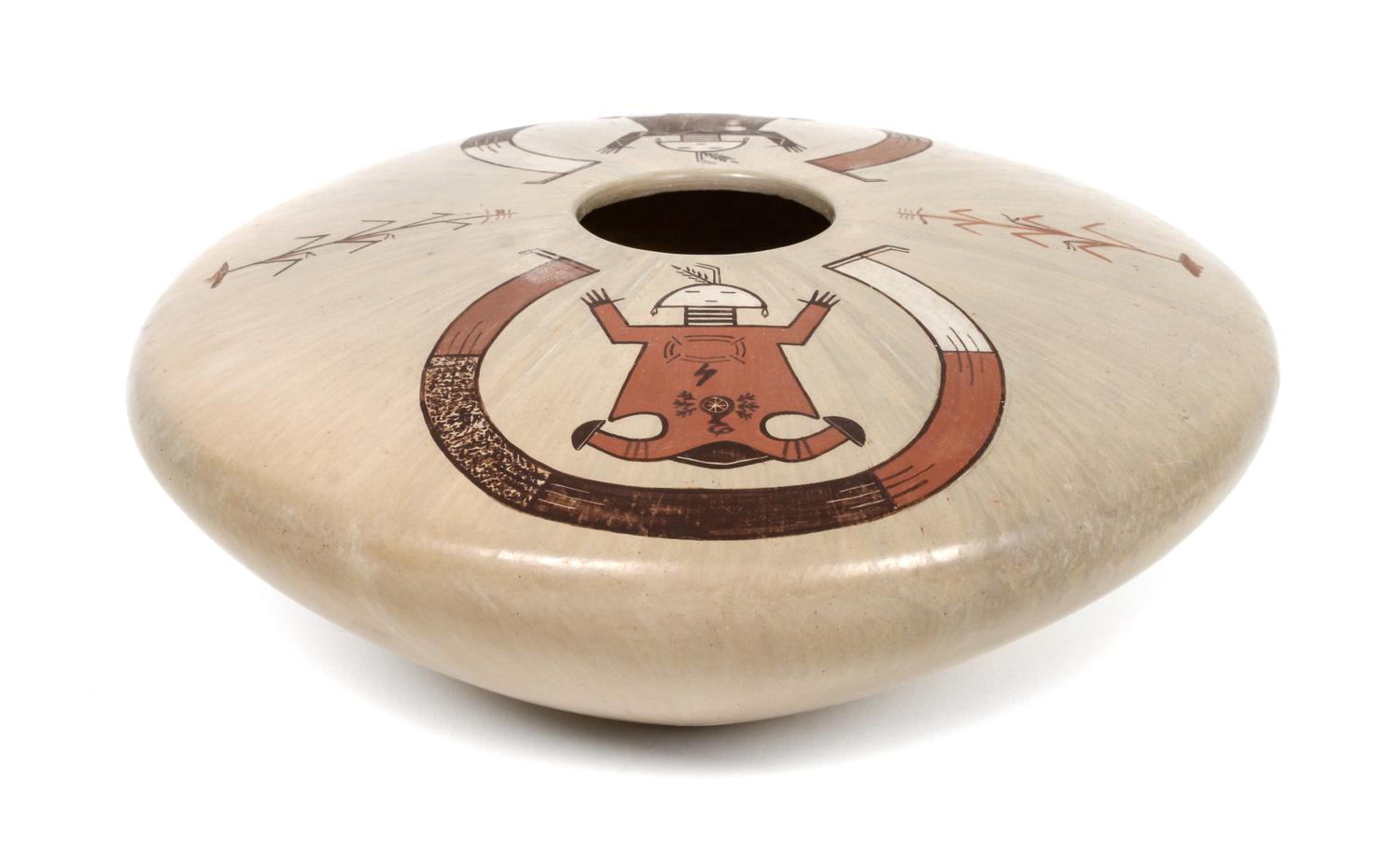 Ida Sahmie (Navajo, b. 1960), Seed Pot Height 3 x diameter 8 1/2 inches.