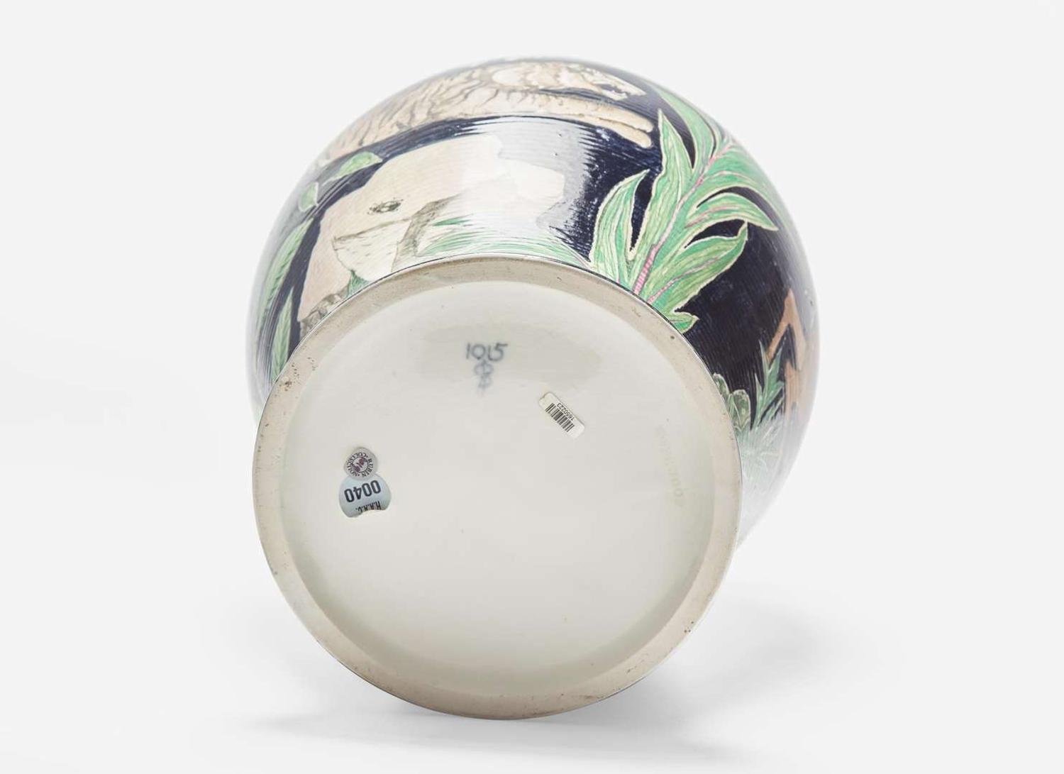 A Very Fine Alfred Powell Decorated Wedgwood Vase, UK, circa 1920
