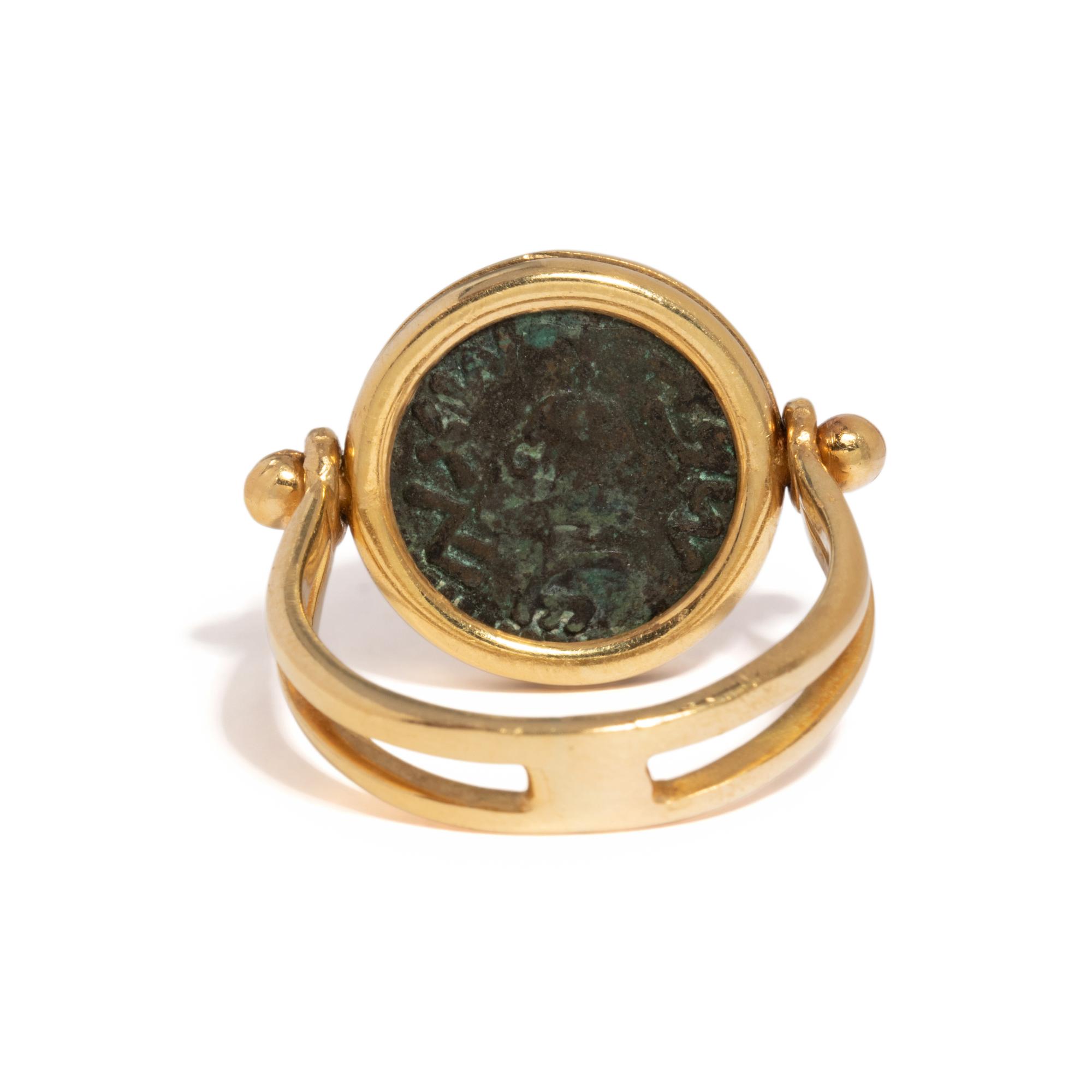 YELLOW GOLD AND COIN FLIP RING