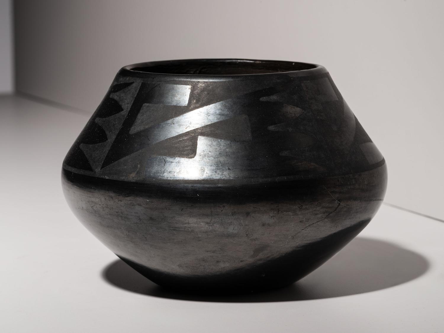 Blackware Pottery Jar, with Gunmetal Finish 1925-1943
