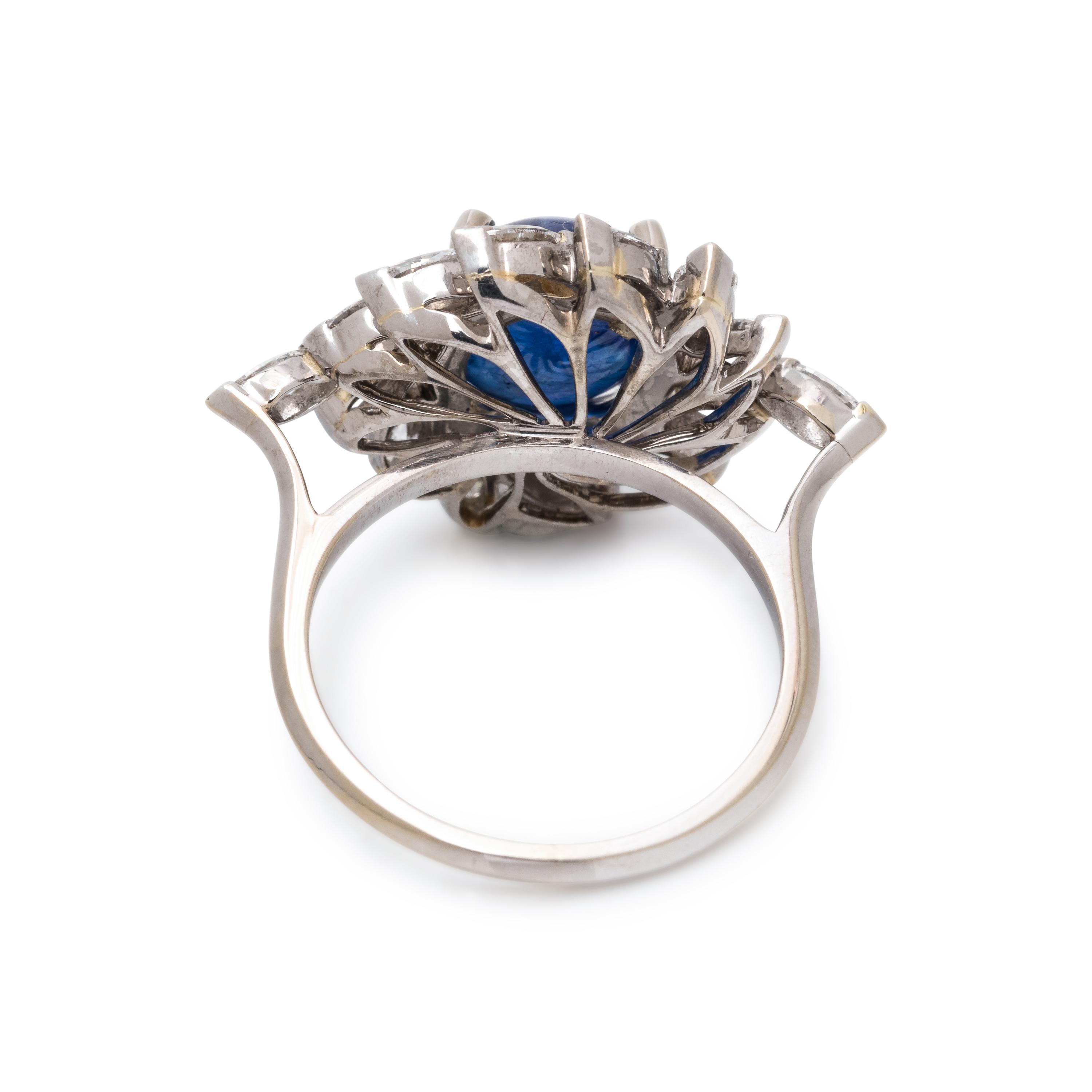 SAPPHIRE AND DIAMOND RING
