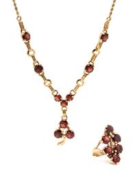 A Yellow Gold and Garnet Demi Parure, 13.00 dwts.